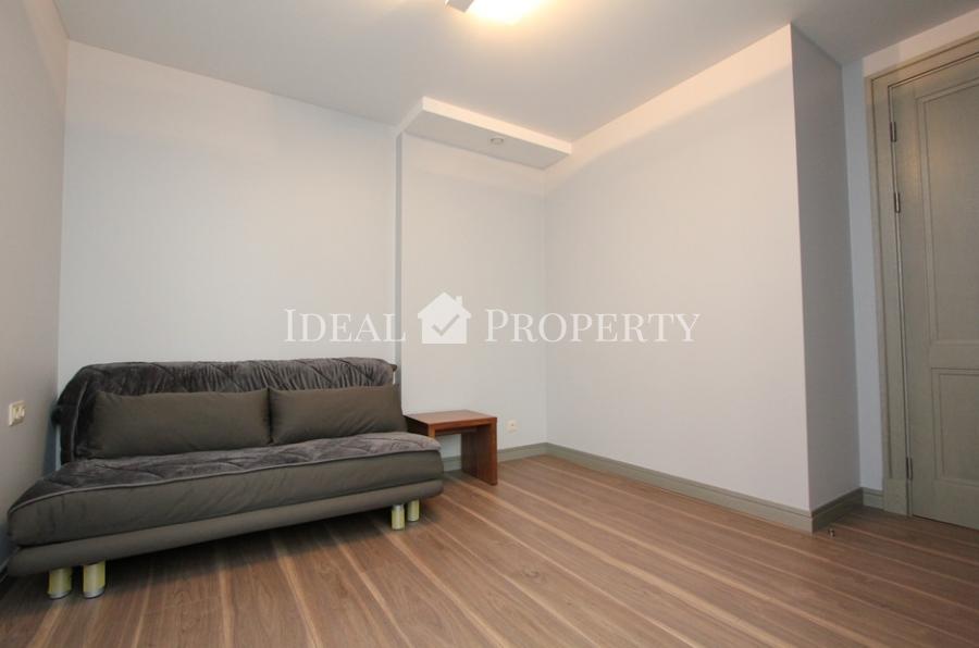 For sale compact apartment with 2 bedrooms in Aleksandra project.