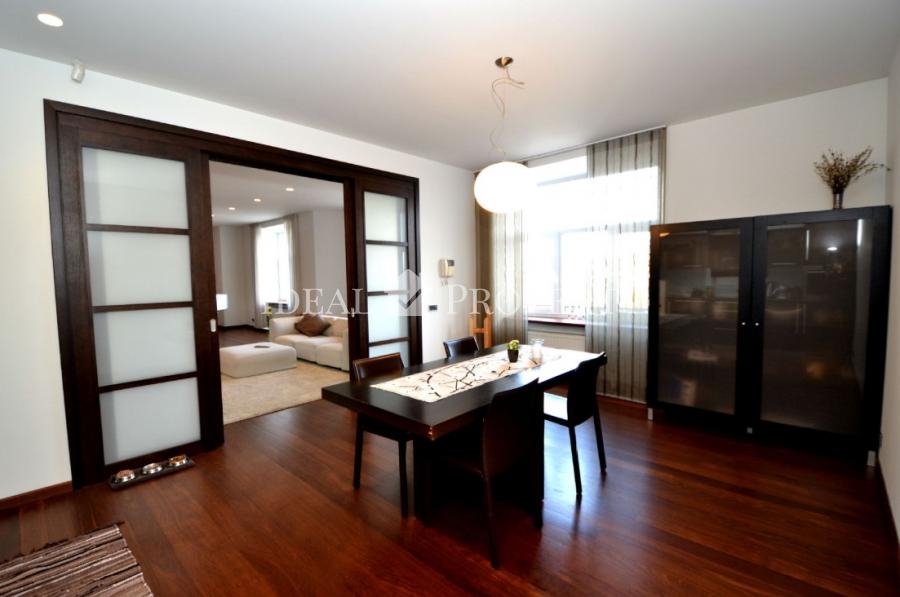 For sale a spacious apartment at high floor at Caka street in the city center.