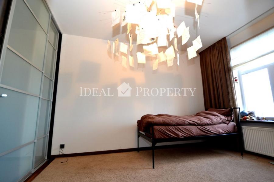 For sale a spacious apartment at high floor at Caka street in the city center.