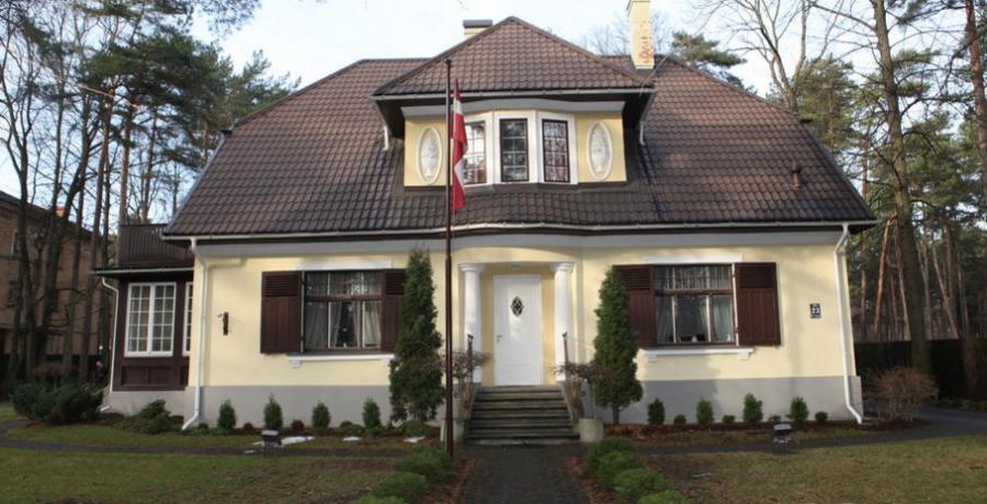 Lovely house for sale in one of the best areas in the city of Riga.