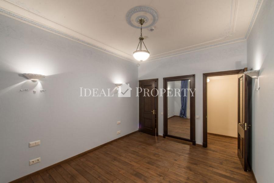 Exclusive 2-storey apartment in the city center, at Skolas Street.