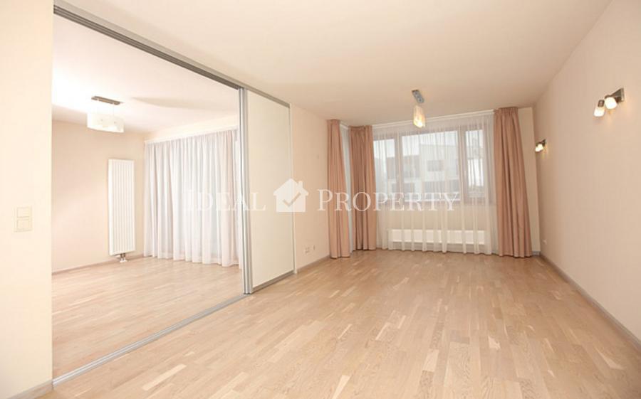 Таунхаус в поселке Салиена