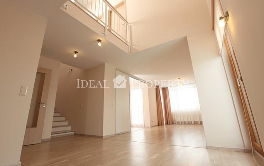 Таунхаус в поселке Салиена