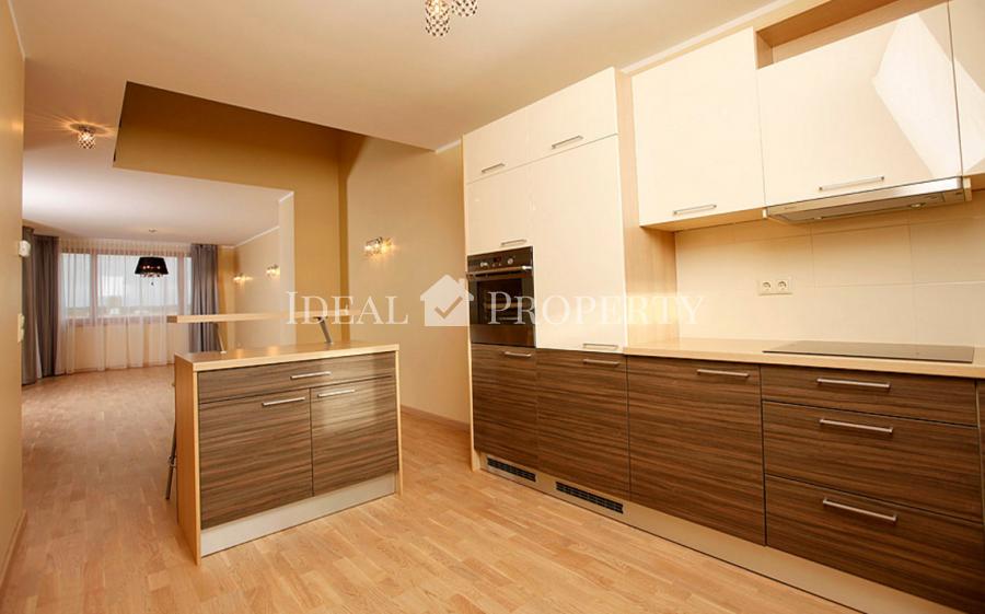 Таунхаус в поселке Салиена