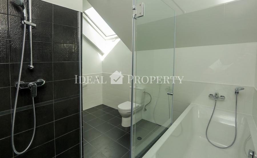 Jums ir lieliska iespēja īrēt jaunu, plašu un kvalitatīvu divstāvu privātmāju Salienā. 