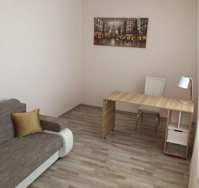 Сдаётся новый дом в элитном посёлке частных домов в окружении леса.