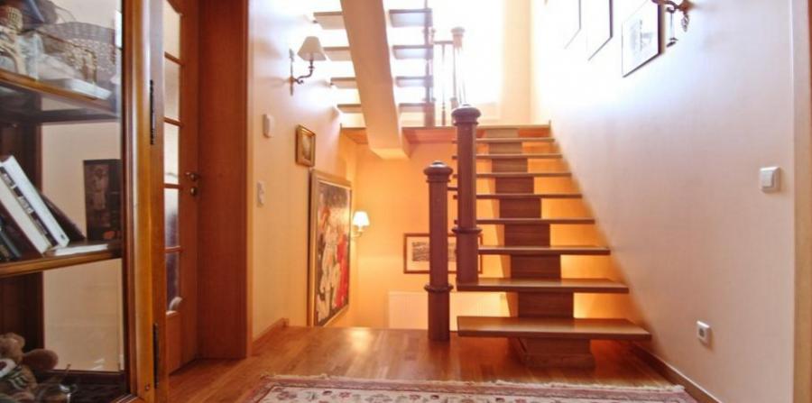 We rent part of semi-detached house in Mezapark with 5 separate rooms.