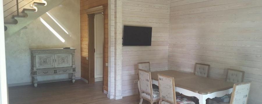 На продажу дом из клееного бруса(лиственница).