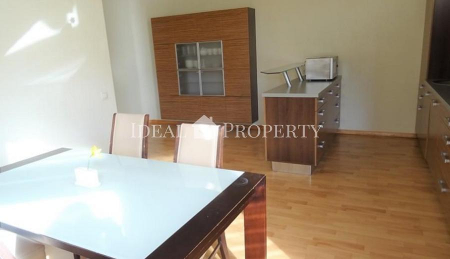 For rent nice 3 bedroom apartment at Elizabetes street.