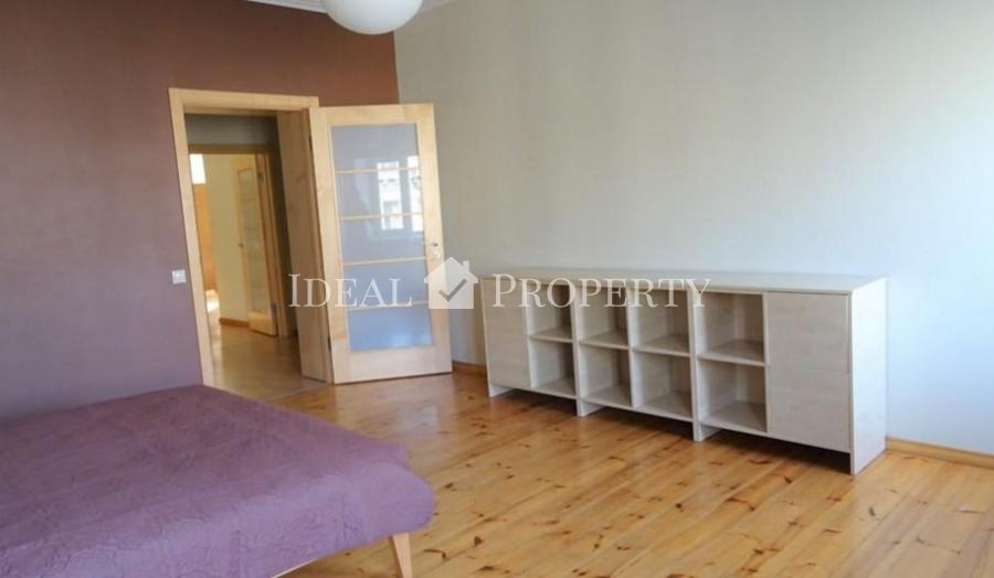 For rent nice 3 bedroom apartment at Elizabetes street.