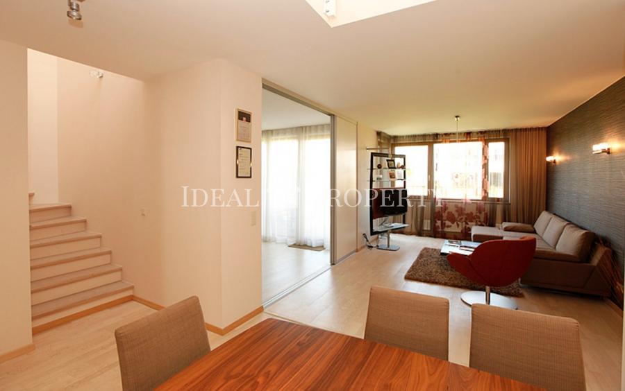 Солнечный, полностью меблированный таунхаус в поселке Салиена