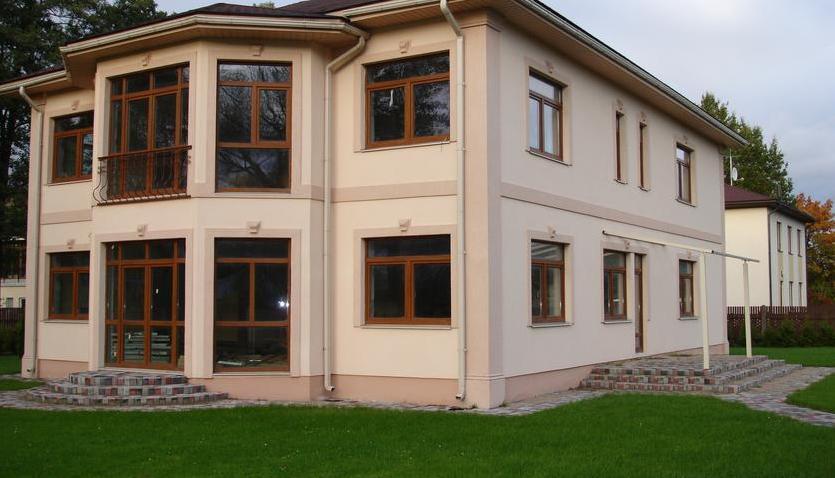 Jaunā māja 400 kvadrātmetru.