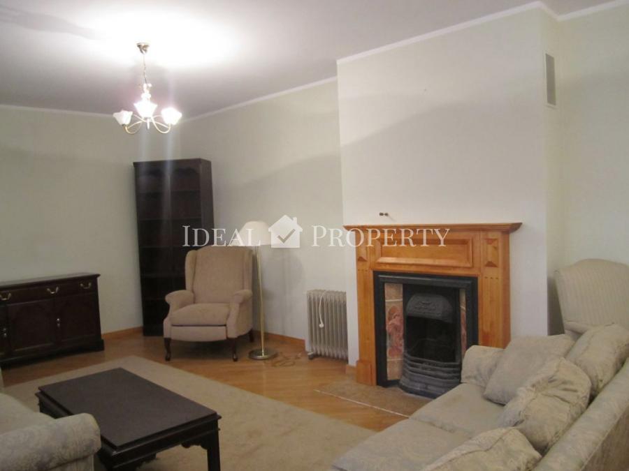 Prestigious and comfortable apartment located in Embassy Area.