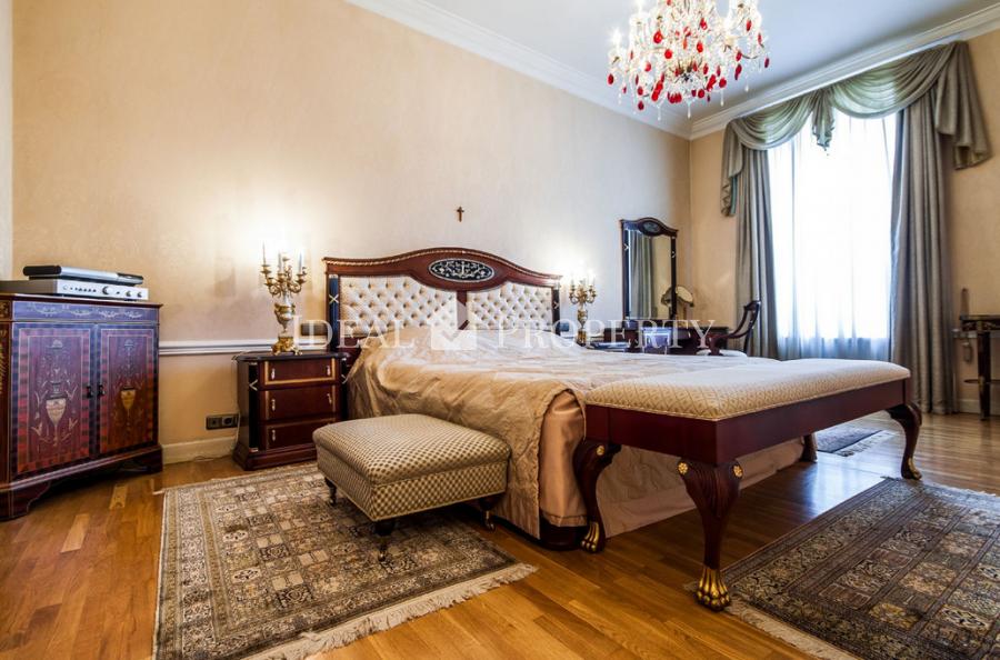 An apartment for sale and rent in the center of Riga. 