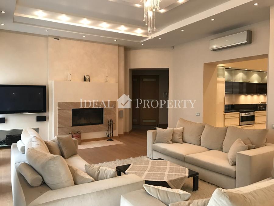 Magnificent apartment in the embassy area at Vilandes street.