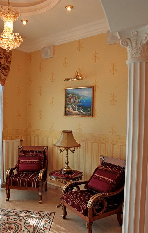 Piedāvājam nomai un pārdošanai privātmāju Zolitude.