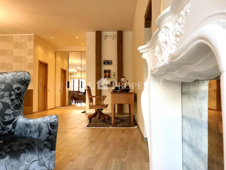 An elegant, light apartment in the renovated house for rent in the Old town .