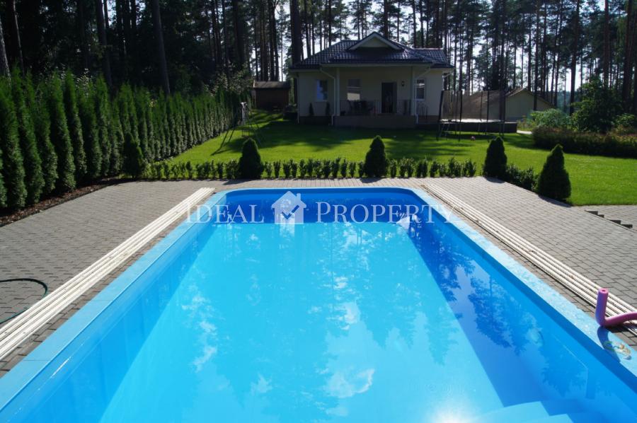 Pārdošanā skaists īpašums elitārajā ciematā Garkalnes novada Sunīšos. Pārdošanā skaists īpašums elitārajā ciematā Garkalnes novada Sunīšos.