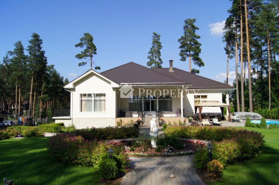 Pārdošanā skaists īpašums elitārajā ciematā Garkalnes novada Sunīšos. Pārdošanā skaists īpašums elitārajā ciematā Garkalnes novada Sunīšos.