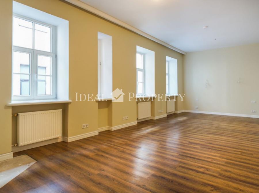 For sale apartment in centre of Riga, on Alfreda Kalnina street. 