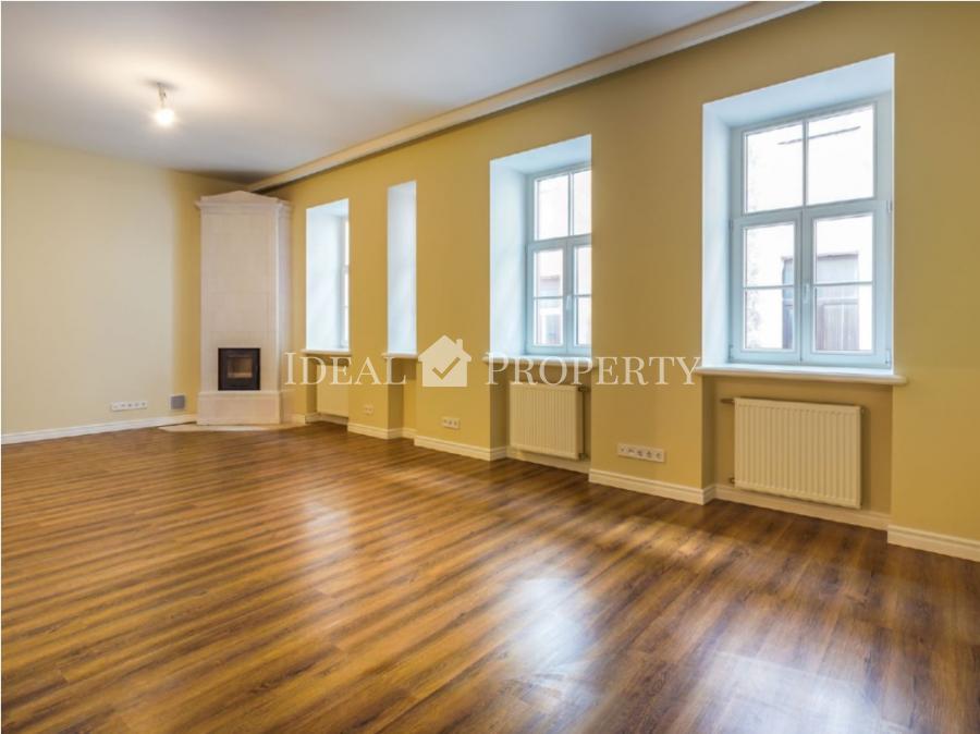 For sale 3 rooms apartment in centre of Riga, on Alfreda Kalnina street. 