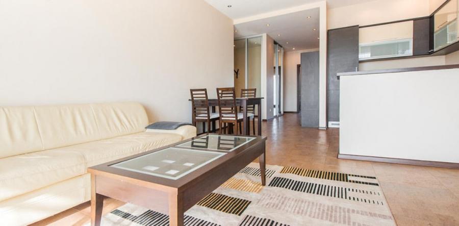 A four-room apartment for rent in a new project in the center of Riga, Tomsona Street.