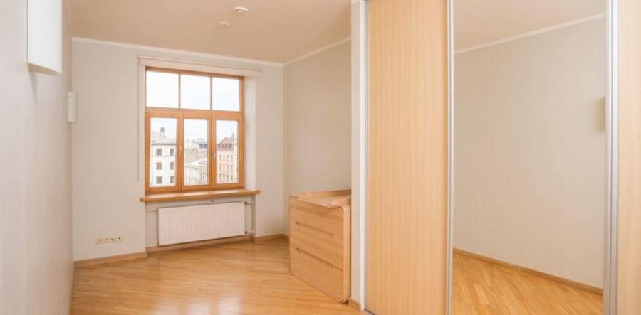 Izcils apartaments pašā Rīgas centrā ar skaistu skatu uz Vecpilsētu.