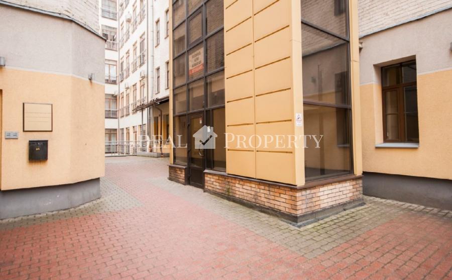 A cozy, fully-equipped and ready-to-live 3-bedroom apartment in the very heart of Riga.