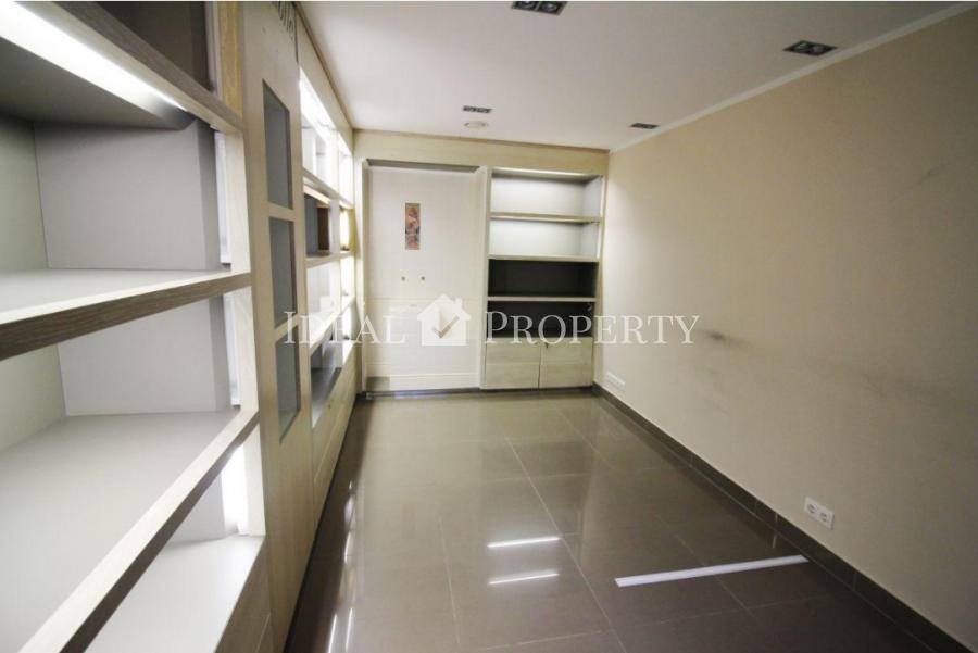 Commercial premises for sale in the Quiet Center, Ausekle's street.