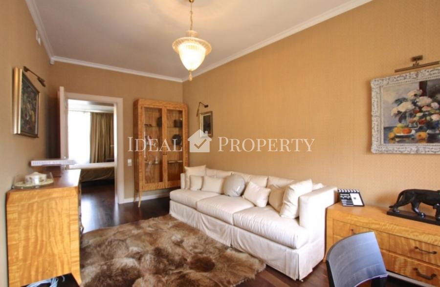 Exclusive apartment on 2 floors that is located in a prestige house in Blaumana Street, in a quiet center of Riga. 