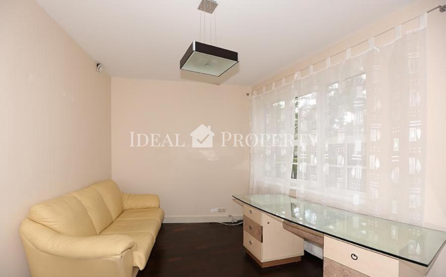 Предлагаем в долгосрочную аренду частный дом на 1-й линии с видом на сосны, дюны.