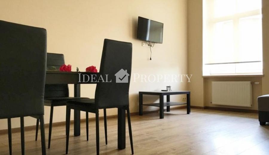 Nice new apartament in renovated building it is located near the Old Town and Quiet Centre.