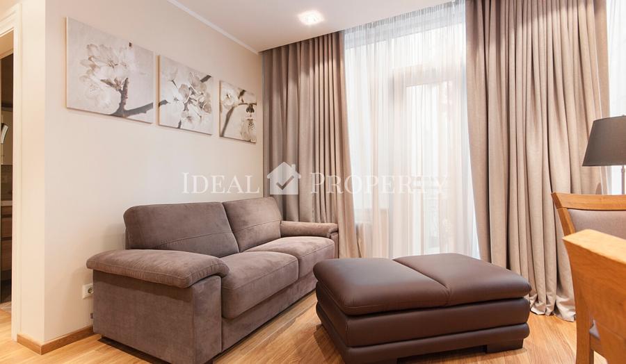 For rent Two bedroom apartment in the quiet center just after major renovation in Aleksandra project.