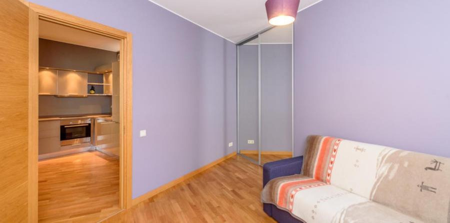 A superior, well presented two-bedroom apartment is situated in the cozy quiet part of Old Riga. 