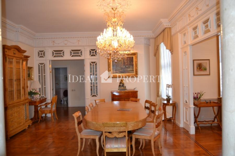 For sale is a respectable 7-room apartment in the embassy area.