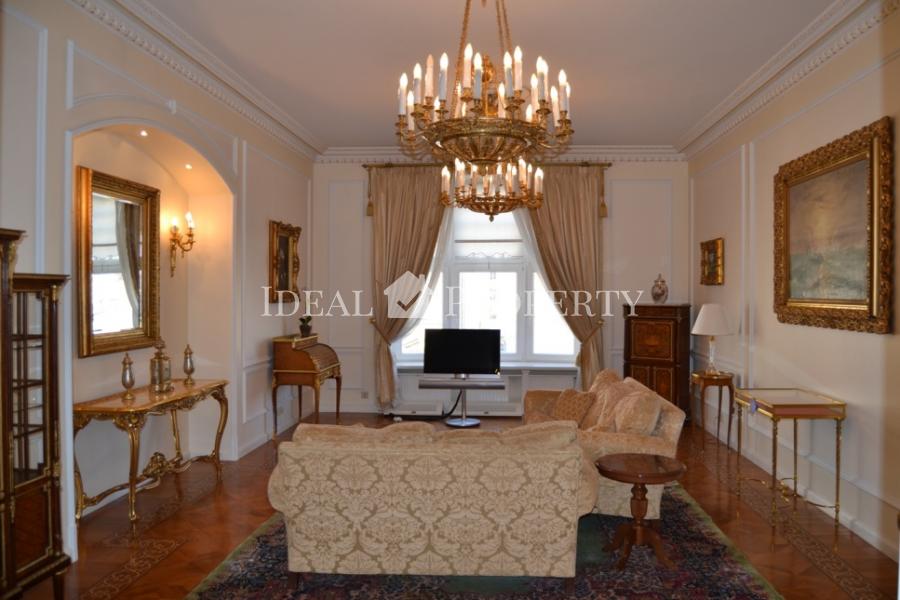 For sale is a respectable 7-room apartment in the embassy area.