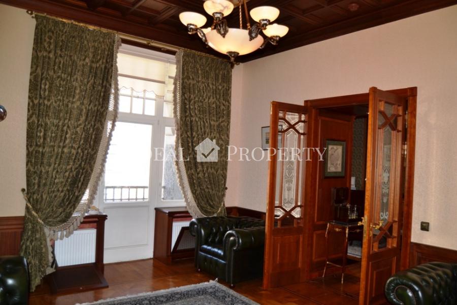 For sale is a respectable 7-room apartment in the embassy area.