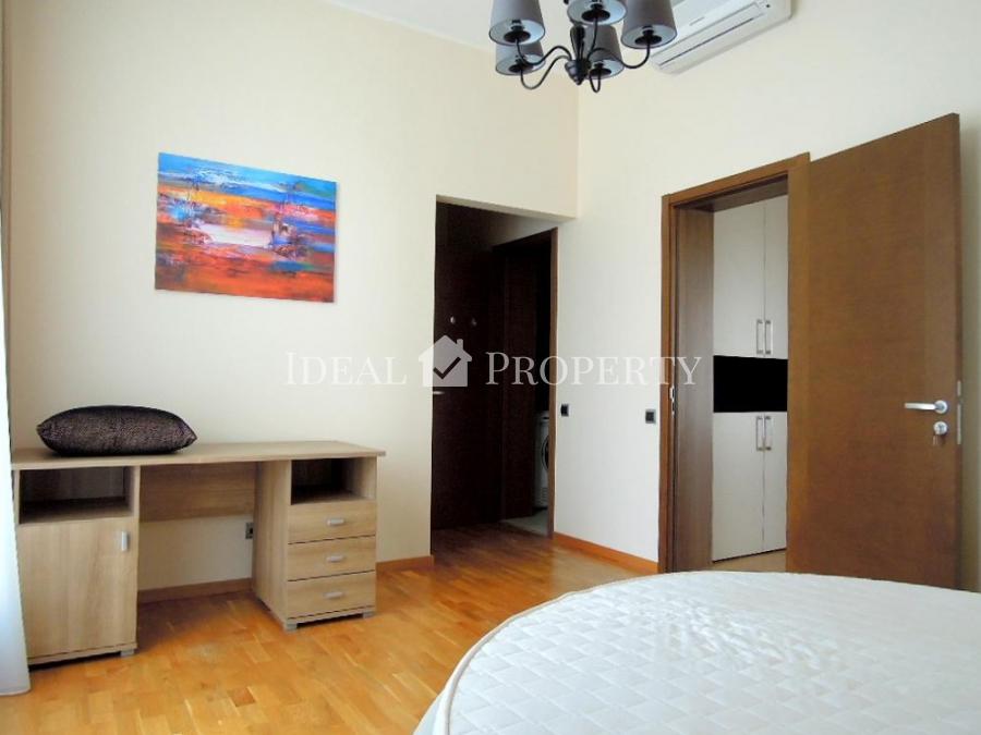 For rent an apartment with modern and comfortable decor. 