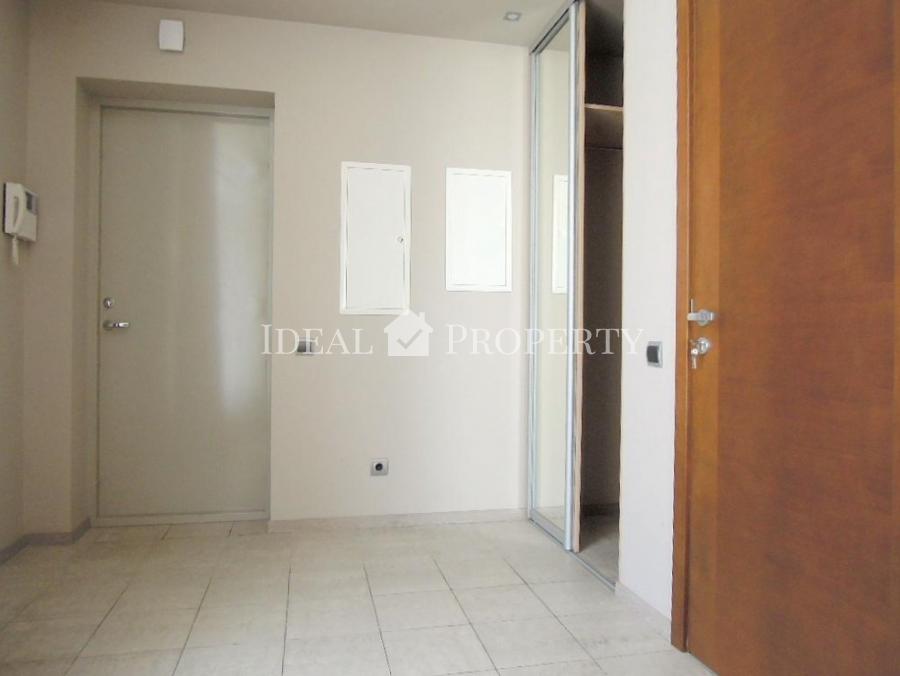 For rent an apartment with modern and comfortable decor. 