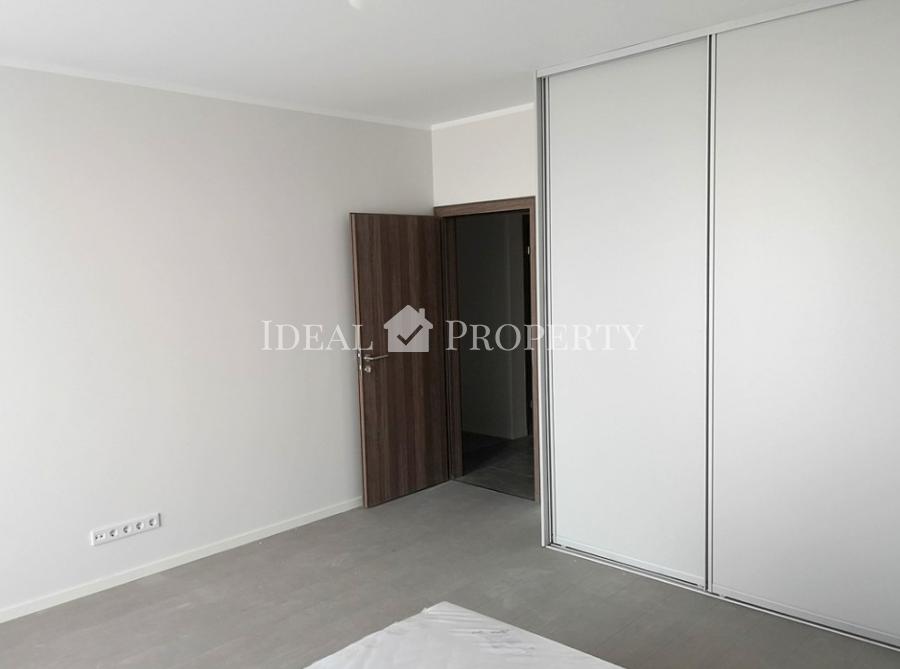 We offer for rent apartment with 4 rooms in the new project Park Alley.