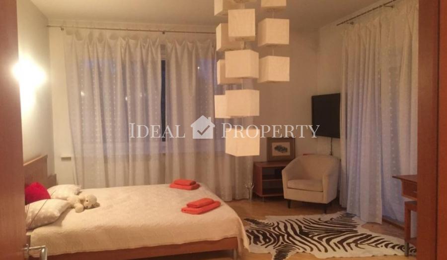 Просторный светлый дом в аренду на длительный срок. 