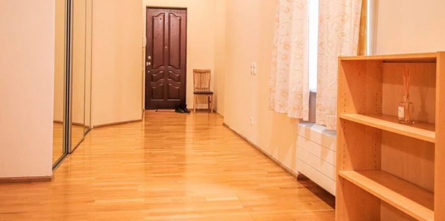 2-room apartment for rent or sale in the embassy area.