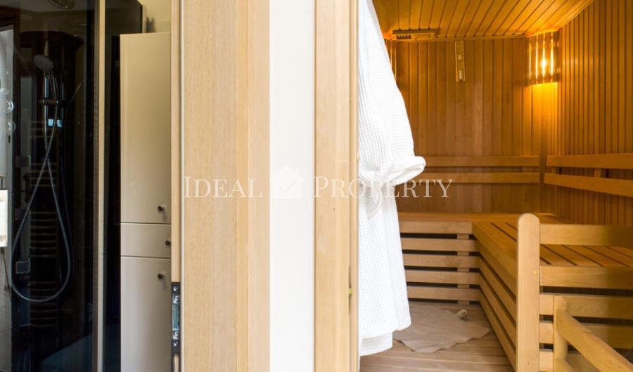 Комфортный, практичный и высококачественный таунхаус с тремя спальнями.