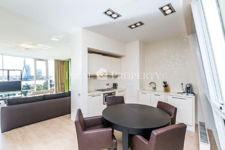 Long-term rent or for sale we offer a wonderful apartment located in the prestigious area.