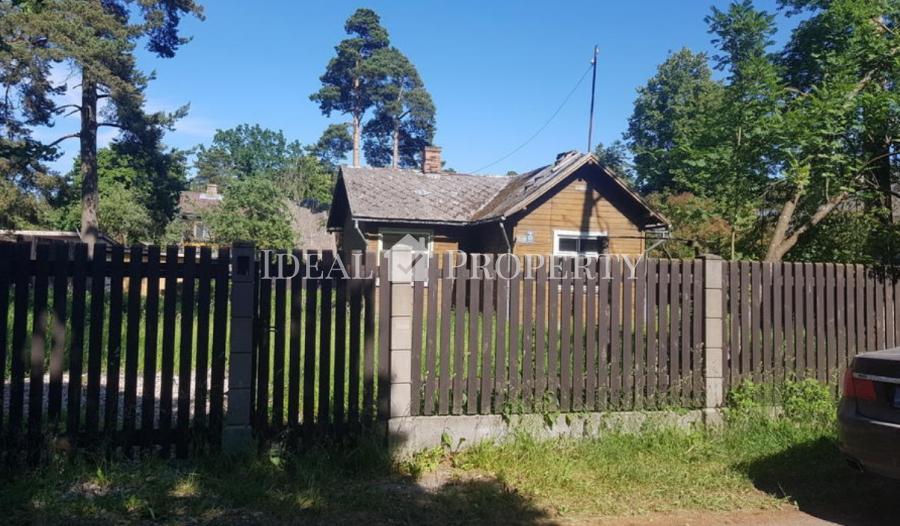 For sale the land plot is located in the center of Jurmala, in Dzintari