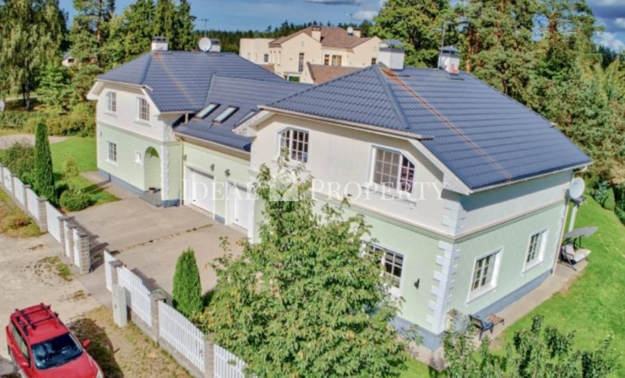 Moderns īpašums par pievilcīgu cenu Berģos netālu no ezera.