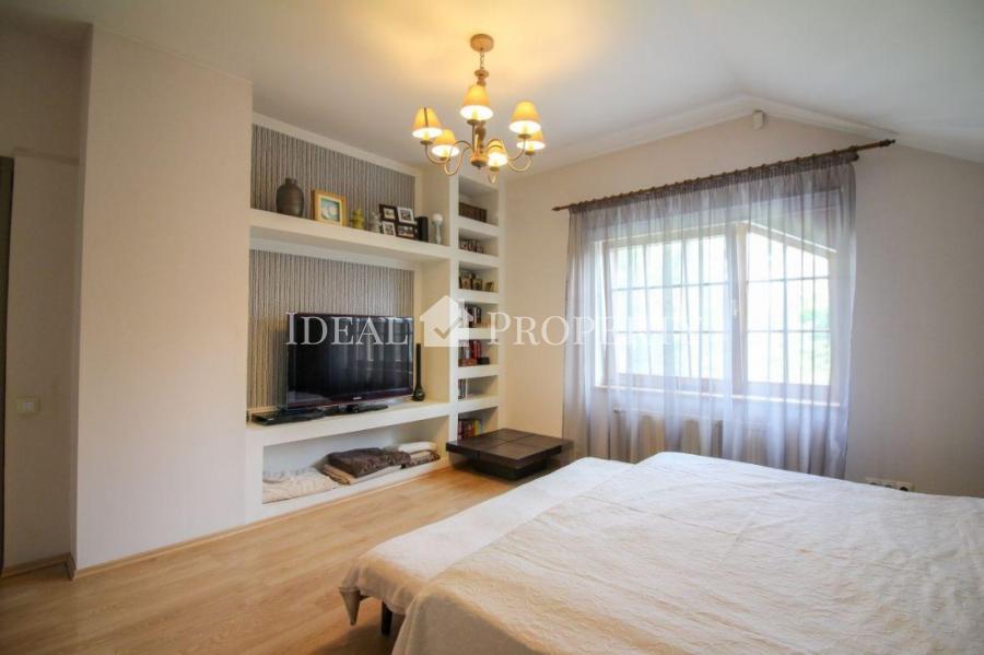 Moderns īpašums par pievilcīgu cenu Berģos netālu no ezera.