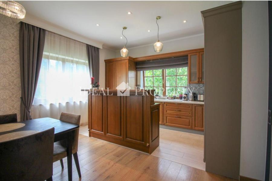 Moderns īpašums par pievilcīgu cenu Berģos netālu no ezera.