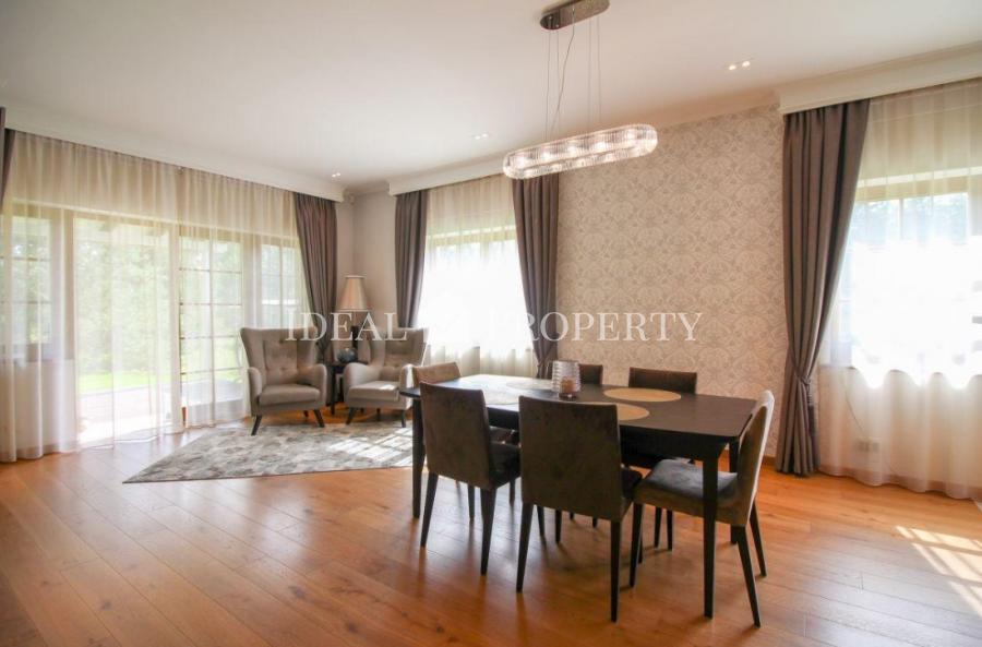 Moderns īpašums par pievilcīgu cenu Berģos netālu no ezera.