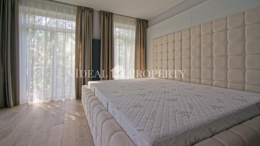 We offer a beautiful apartment in a modern project in Jurmala, located in a beautiful place in Dzintari.